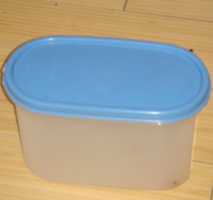 Tupperware Tupperware container