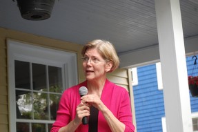 Sen. Elizabeth Warren in the house.